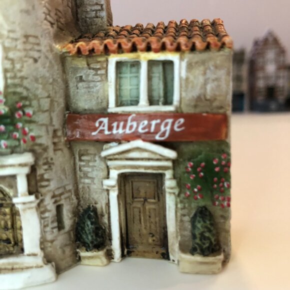 J Carlton Hand Printed Miniature Building 210245 Auberge - Picture 7 of 13